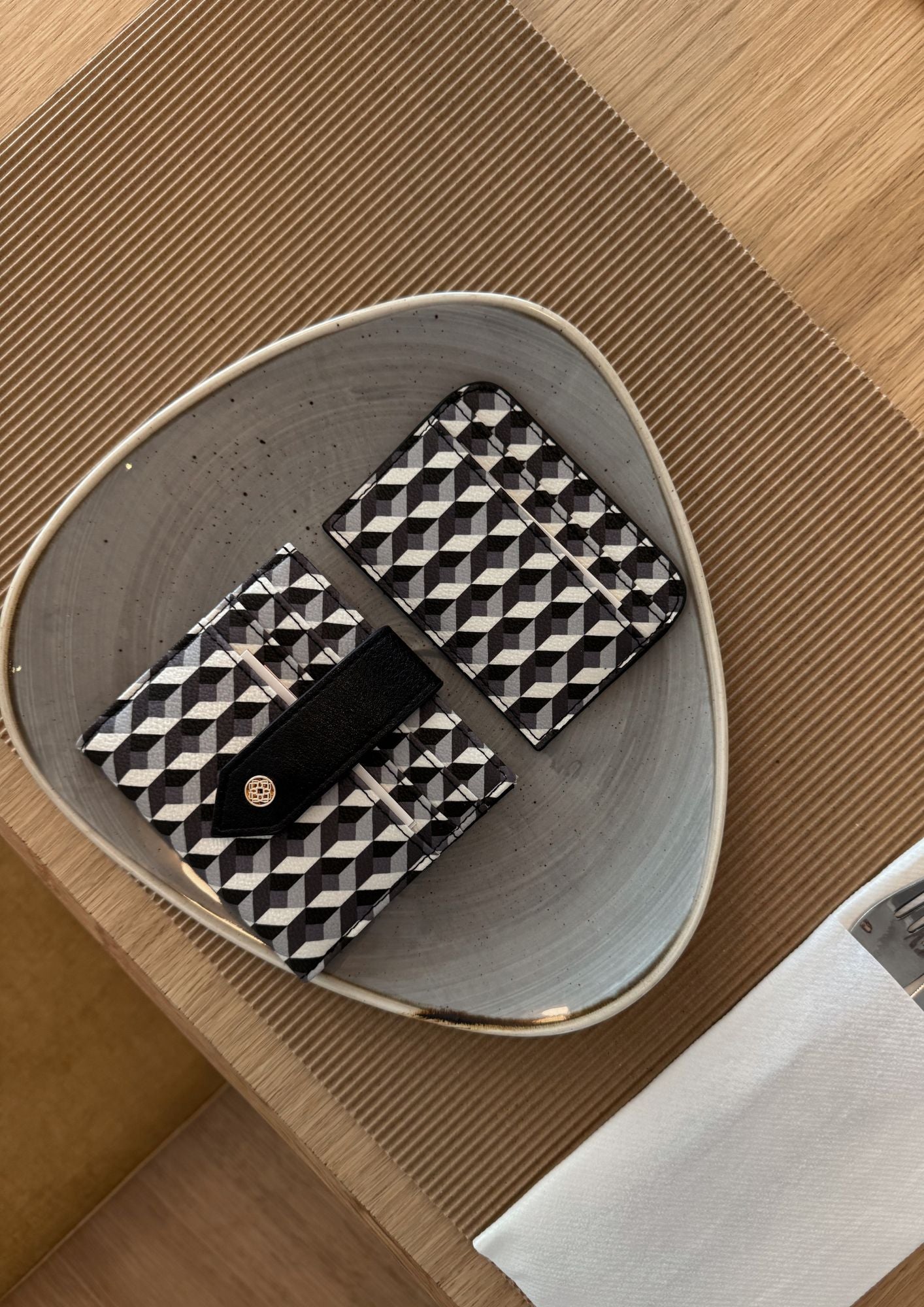 Portefeuille carré Born B&W Noir